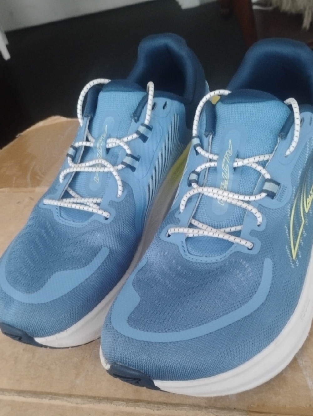 Altra Paradigm 7 - Picture 2 of 11